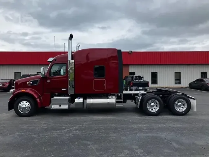 2027 PETERBILT 567