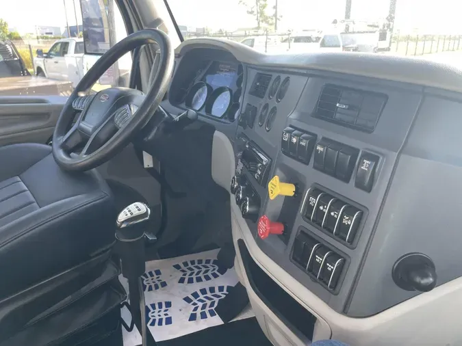2020 Peterbilt 567