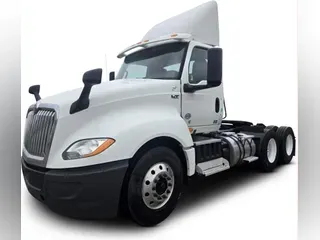 2020 International LT625