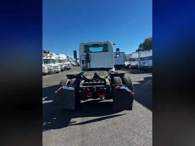 2019 NAVISTAR INTERNATIONAL RH613 DAYCAB S/A8400a7a001b2c566fb0f6e6bc6db3a10