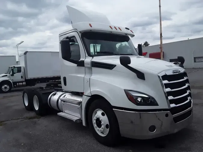 2020 FREIGHTLINER/MERCEDES NEW CASCADIA PX126648400d5de9d45cfaf18bdfd82a8ce6aa9