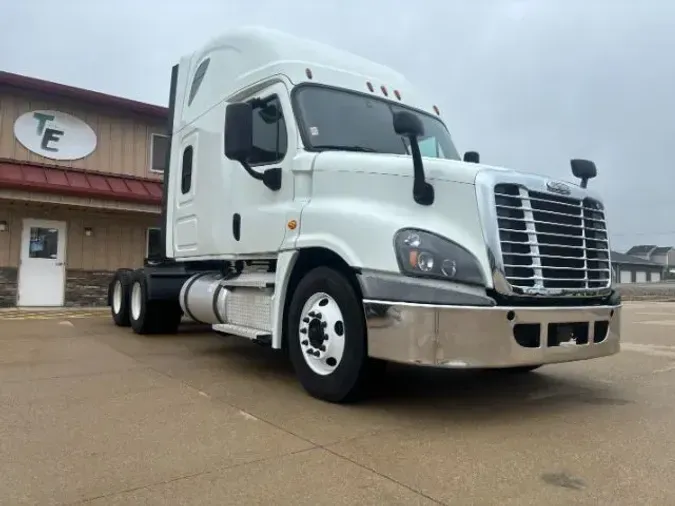 2020 Freightliner Cascadia 1258400de0bb79b3afadbe52e7f3c8db751