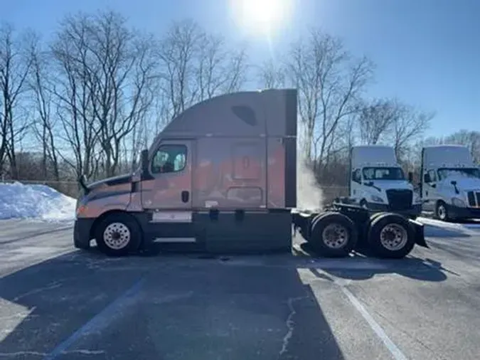 2023 Freightliner Cascadia