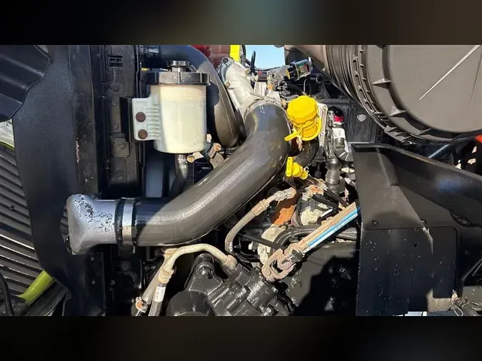 2018 INTERNATIONAL RH613