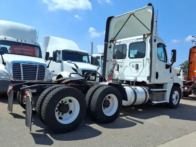 2017 FREIGHTLINER CASCADIA 125