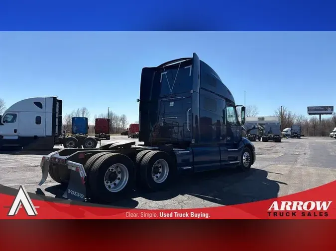 2023 VOLVO VNL760