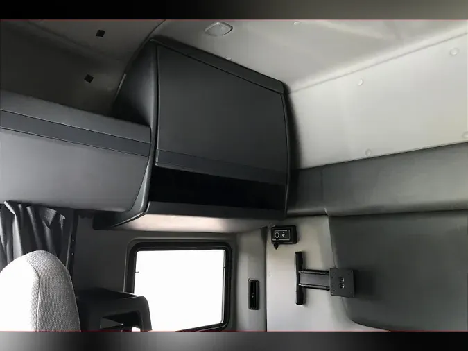 2022 INT LT625 6x4