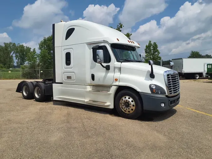 2019 FREIGHTLINER CASCADIA 125