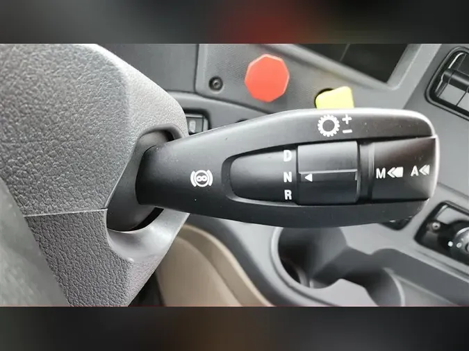 2018 FREIGHTLINER CA12562DC