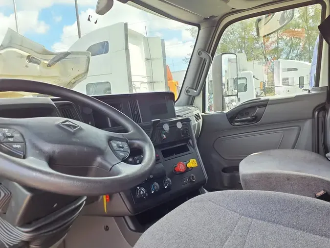 2020 NAVISTAR INTERNATIONAL LT625 SLPR CAB