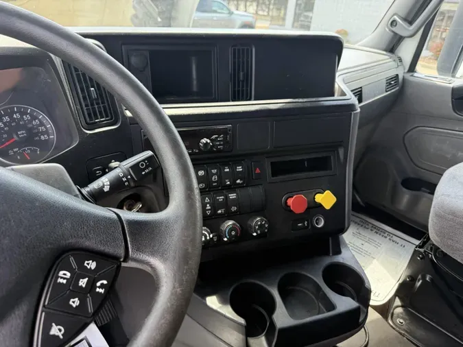 2018 International LT625