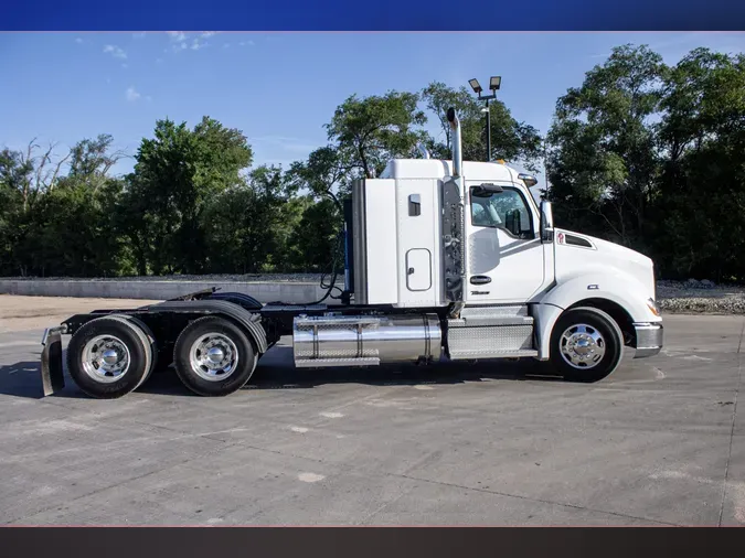 2022 KENWORTH T680