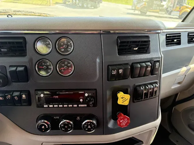 2022 Peterbilt 579841e9965b9e41a2c3ee96d6e4ed4d905