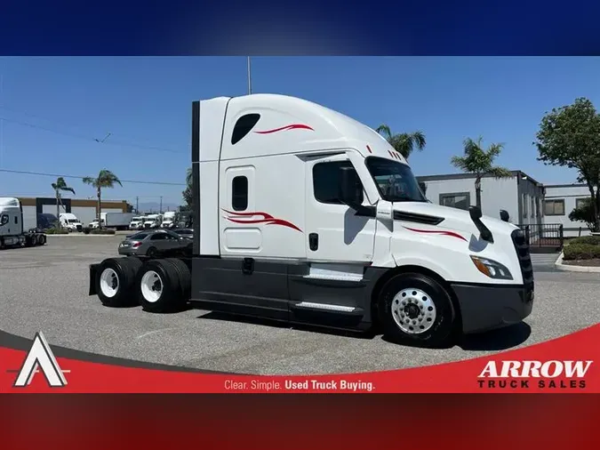 2021 FREIGHTLINER CA126