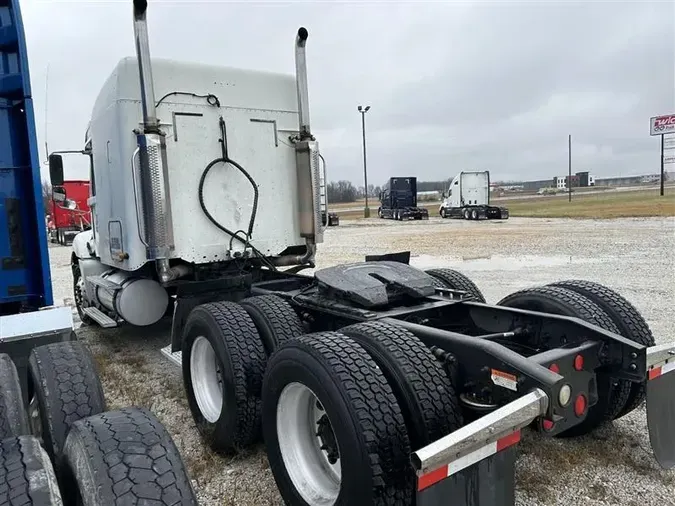 2004 FREIGHTLINER COLUMBIA