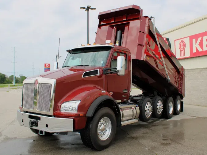 2025 Kenworth T880 Short Hood