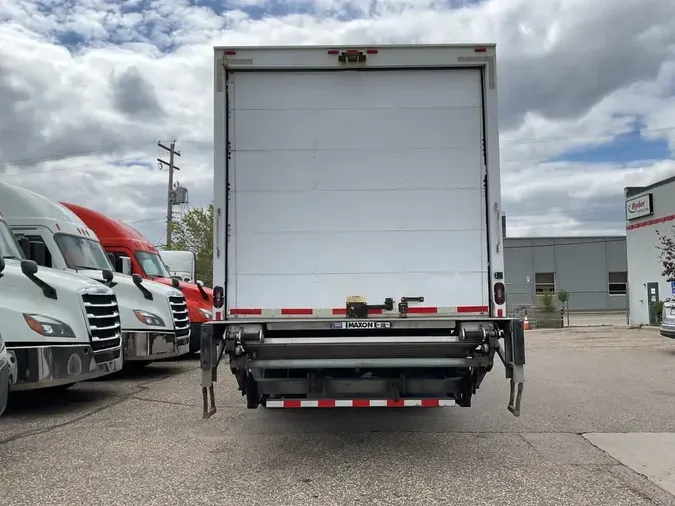 2019 FREIGHTLINER/MERCEDES M2 106