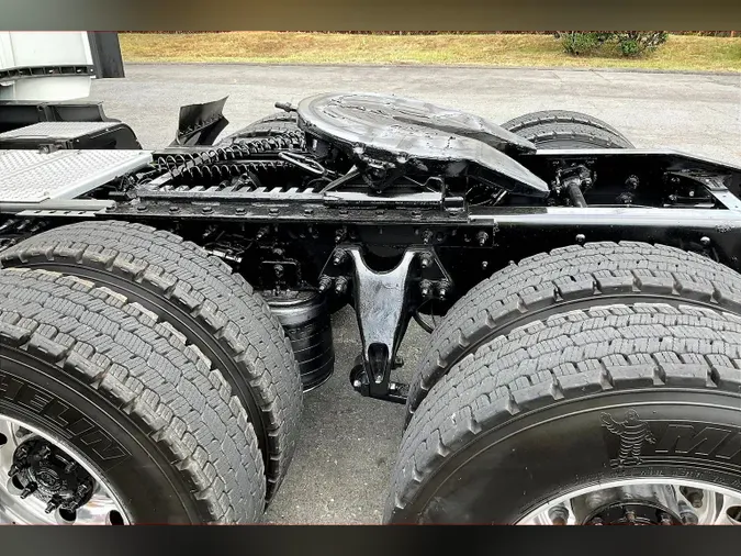 2021 INT LT625 6x4