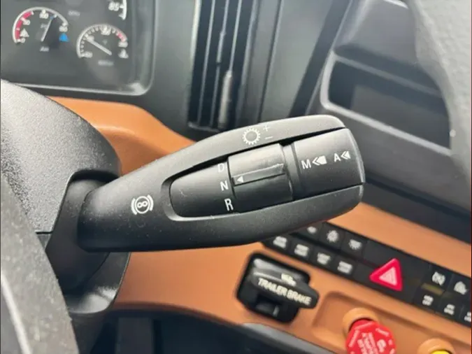 2022 Freightliner PT126SLP