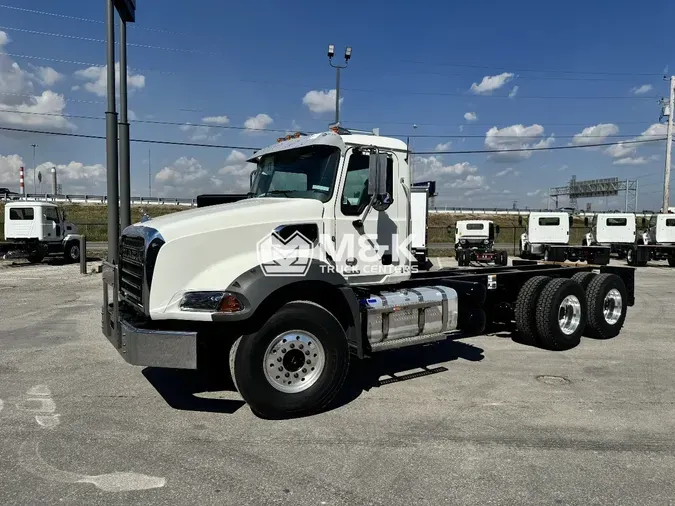 2026 MACK GR64B