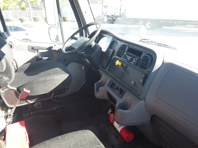 2018 FREIGHTLINER/MERCEDES M2 106