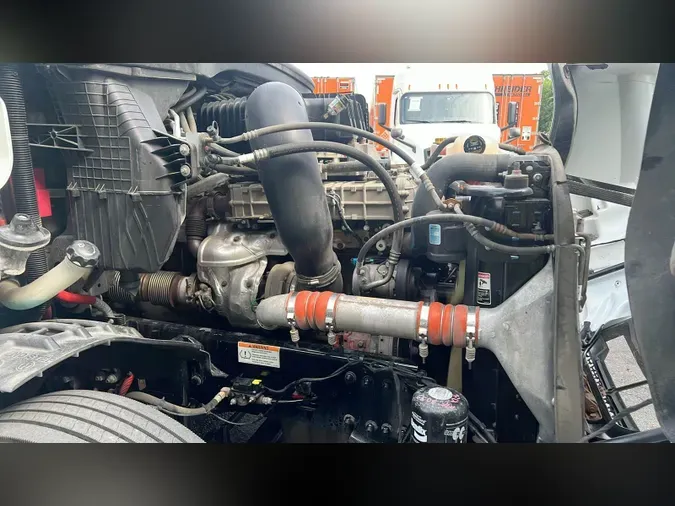 2021 Freightliner Cascadia 126