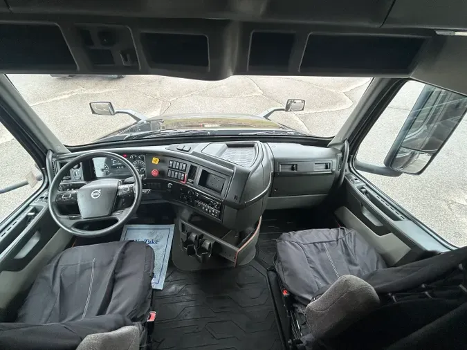 2021 Volvo VNL 860