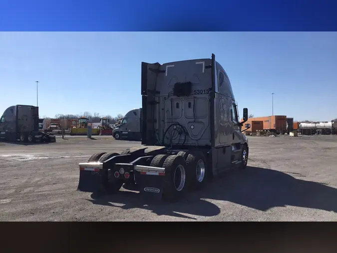 2022 Freightliner Cascadia 126