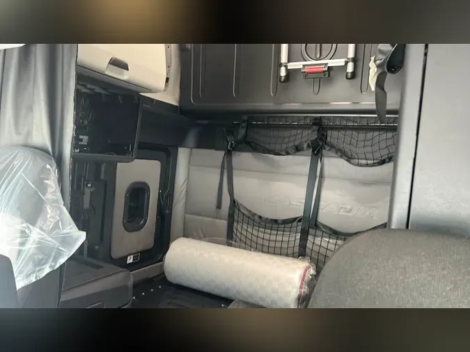 2022 Freightliner Cascadia