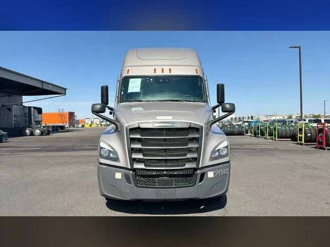 2023 Freightliner Cascadia