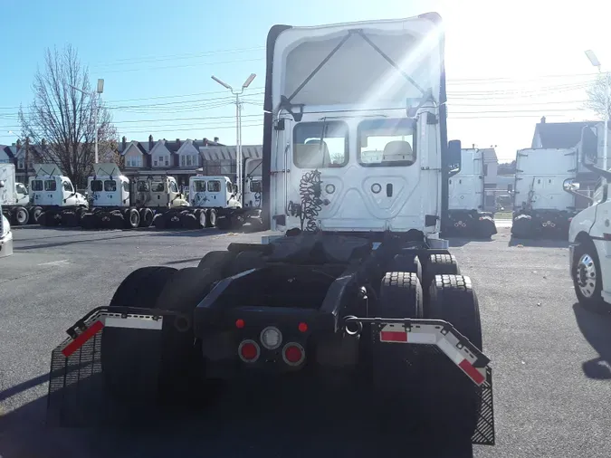 2019 FREIGHTLINER/MERCEDES NEW CASCADIA PX12664