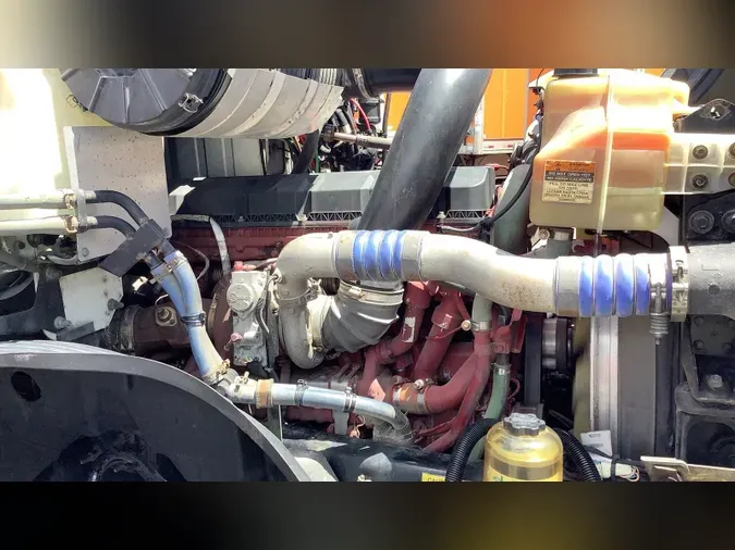 2020 Mack Anthem8439f435471c3dbe3263688892bf2e95