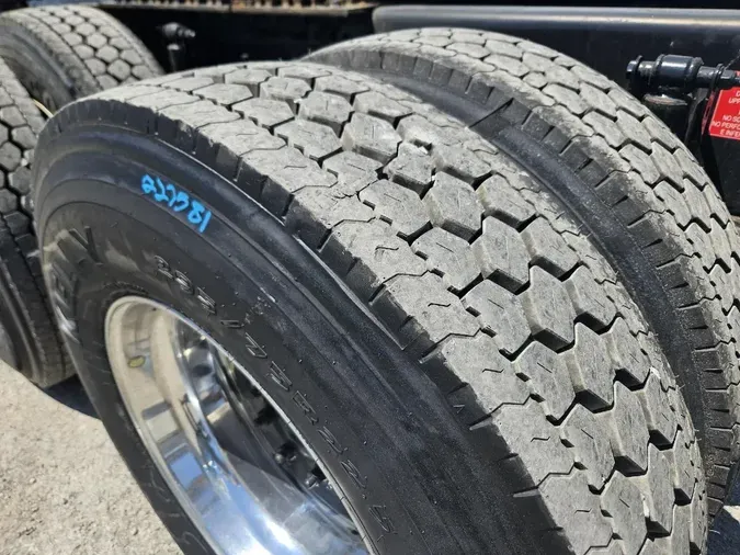 2023 VOLVO VNL64T860
