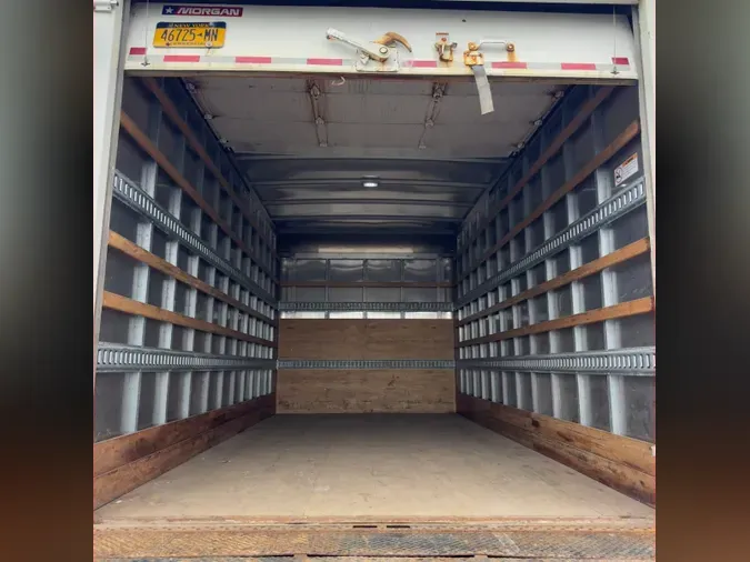 2019 ISUZU NPR