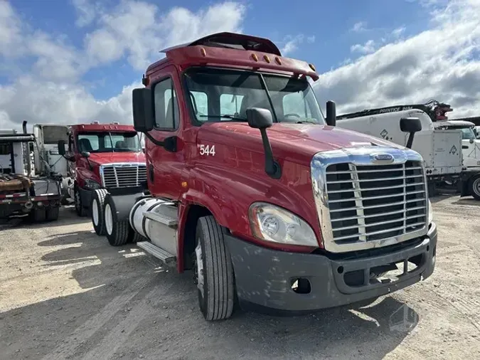2017 FREIGHTLINER CASCADIA 125