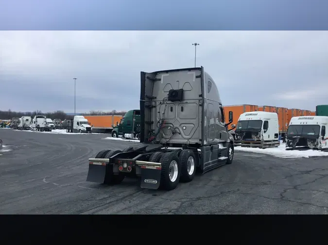 2022 Freightliner Cascadia 126843efc127e7465018f75e4654550a8f6