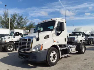 2016 FREIGHTLINER/MERCEDES CASCADIA 113