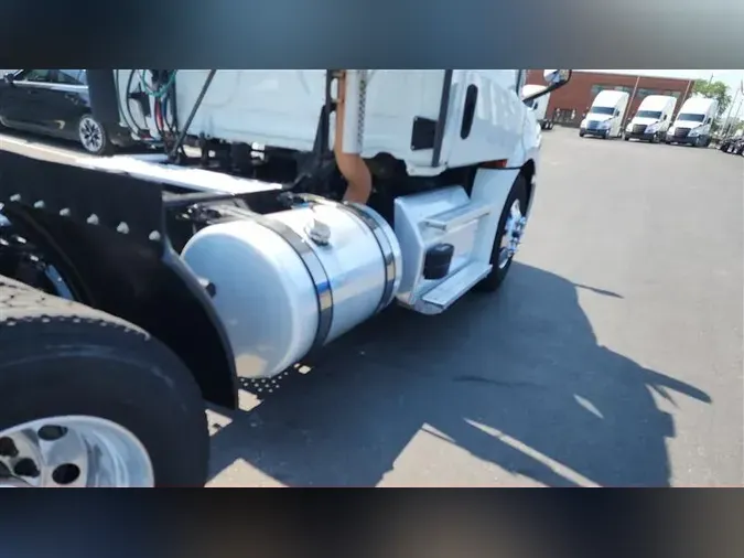 2020 FREIGHTLINER CA126