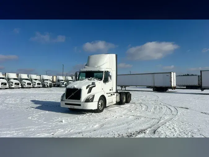 2018 Volvo VNL300