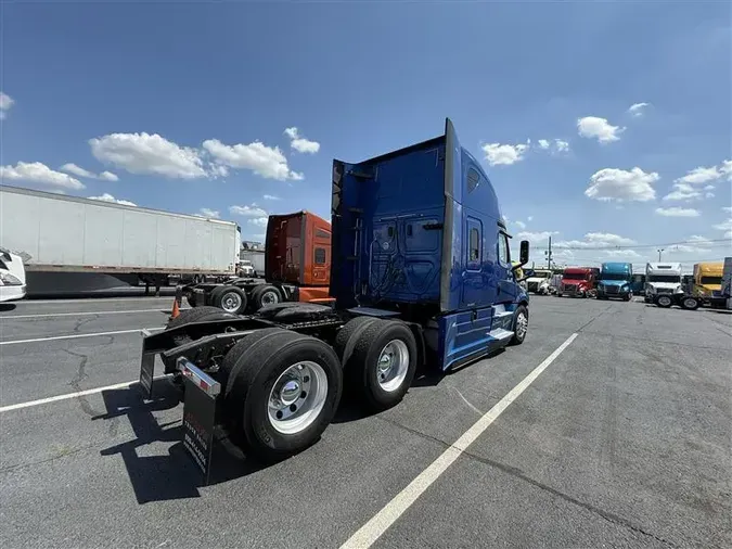 2020 FREIGHTLINER CASCADEVO1