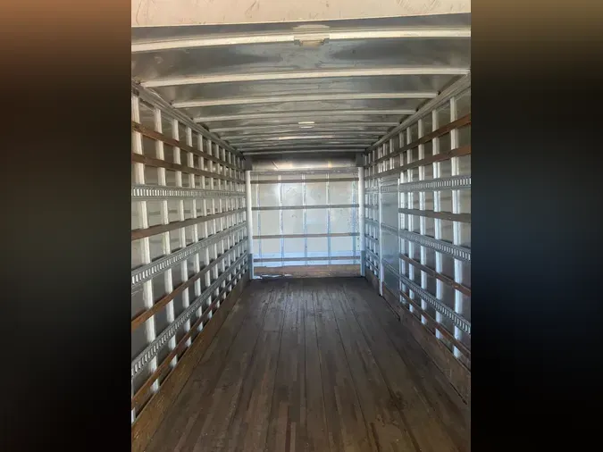 2019 FREIGHTLINER/MERCEDES M2 106