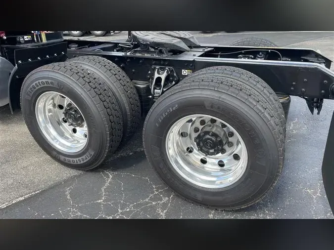 2021 KENWORTH T680
