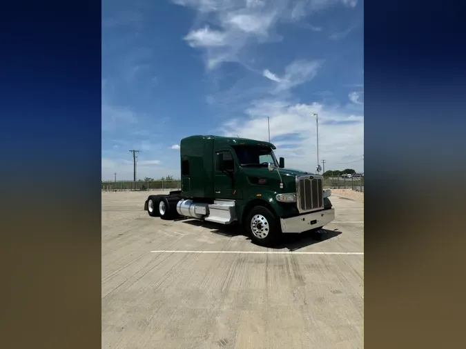 2021 Peterbilt 567