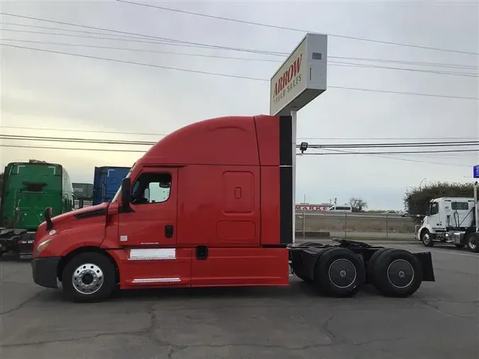 2023 FREIGHTLINER CA126