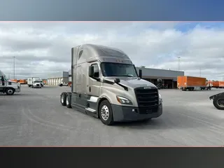 2023 Freightliner Cascadia 126