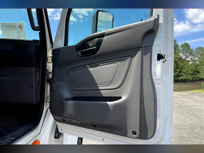 2019 INT LT625 6x4