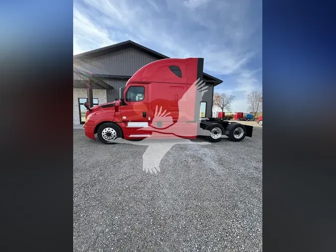 2020 FREIGHTLINER CASCADIA 126