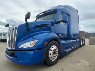 2022 PETERBILT 579