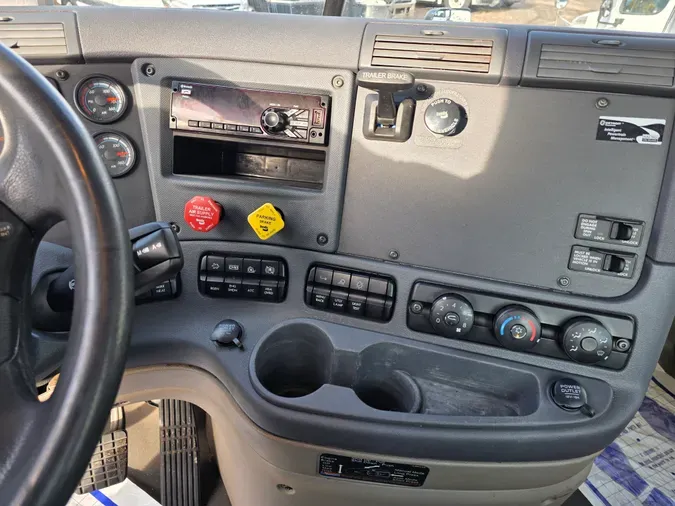 2019 FREIGHTLINER/MERCEDES CASCADIA 125