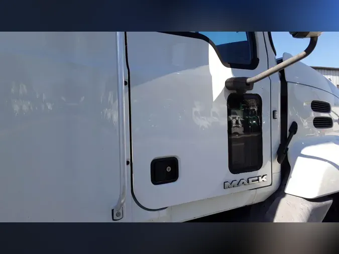 2018 Mack CXU (PINNACLE)846515e10d01b9781a904bff5b9a26b5